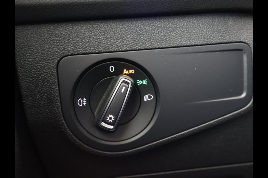 Volkswagen Tiguan 1.5 TSI + WEGKL. TREKHAAK | VIRTUAL COCKPIT | STUUR/STOELVERW. | CAMERA | ADAPTIVE CRUISE | MASSAGE