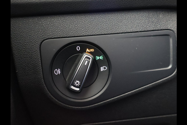 Volkswagen Tiguan 1.5 TSI + WEGKL. TREKHAAK | VIRTUAL COCKPIT | STUUR/STOELVERW. | CAMERA | ADAPTIVE CRUISE | MASSAGE