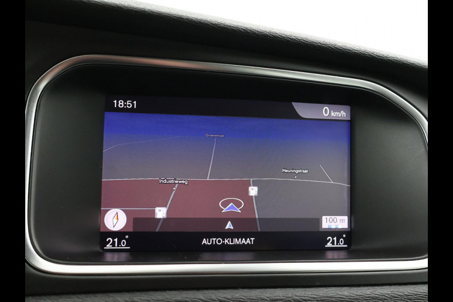 Volvo V40 2.0 D2 120 PK EURO 6 + NAVIGATIE Volvo V40 2.0 D2 + NAVIGATIE | DIGITALE COCKPIT | CRUISE CONTROL