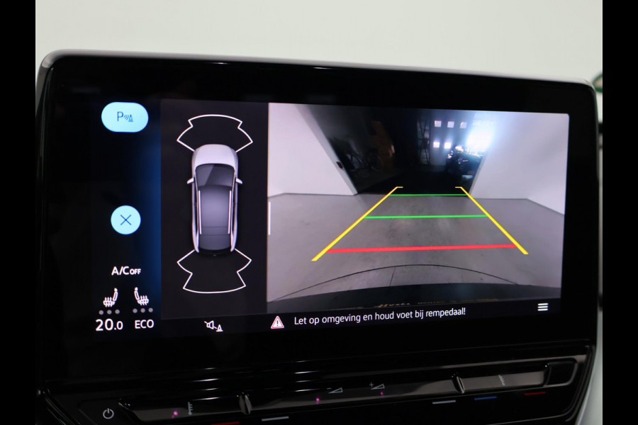 Volkswagen ID.4 First 77 kWh 1st EDITION + WEGKL. TREKHAAK | 20 INCH | CAMERA | STOELVERW. | APPLE CARPLAY