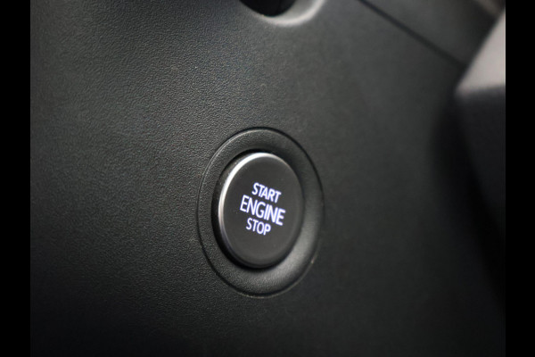 Volkswagen ID.4 First 77 kWh 1st EDITION + WEGKL. TREKHAAK | 20 INCH | CAMERA | STOELVERW. | APPLE CARPLAY