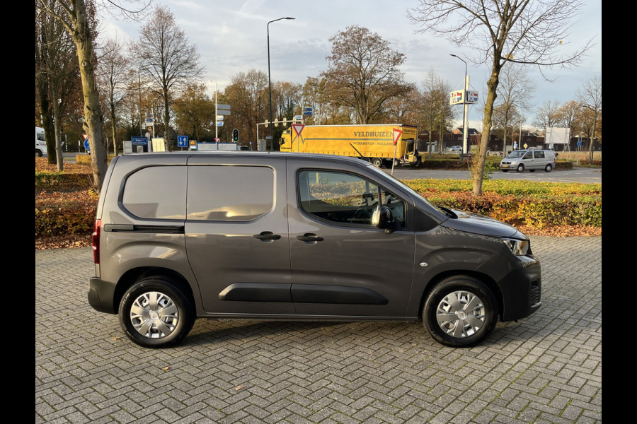 Peugeot e-Partner 136 L1 50 kWh 136pk Automaat | Actieradius 330 km WLTP | Pack Winter | Pack Visibilité | Pack Comfort Connect | Surround Rear Vision | etc. etc.