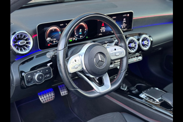 Mercedes-Benz A-Klasse 250 e AMG Pano 360 Camera