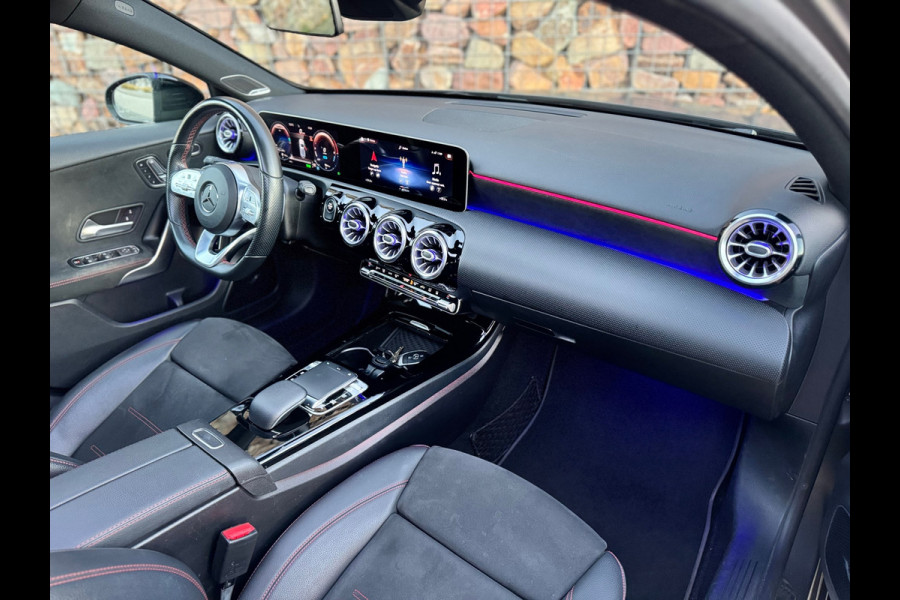 Mercedes-Benz A-Klasse 250 e AMG Pano 360 Camera