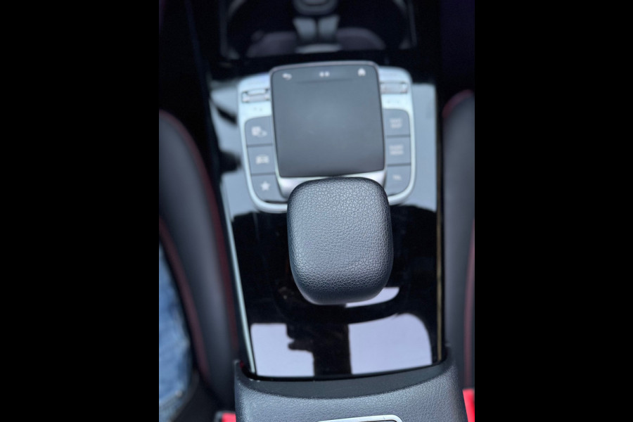 Mercedes-Benz A-Klasse 250 e AMG Pano 360 Camera