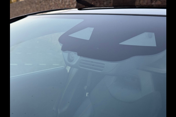 Mercedes-Benz A-Klasse 250 e AMG Pano 360 Camera