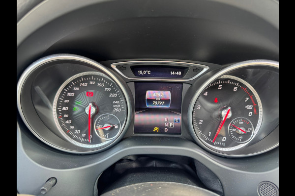 Mercedes-Benz CLA-Klasse 200 Ambition AMG Automaat Pano