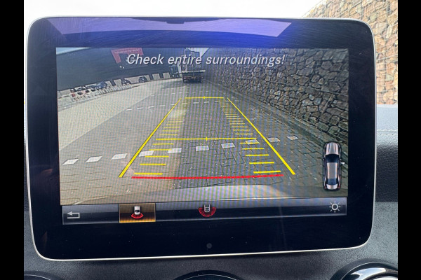 Mercedes-Benz CLA-Klasse 200 Ambition AMG Automaat Pano