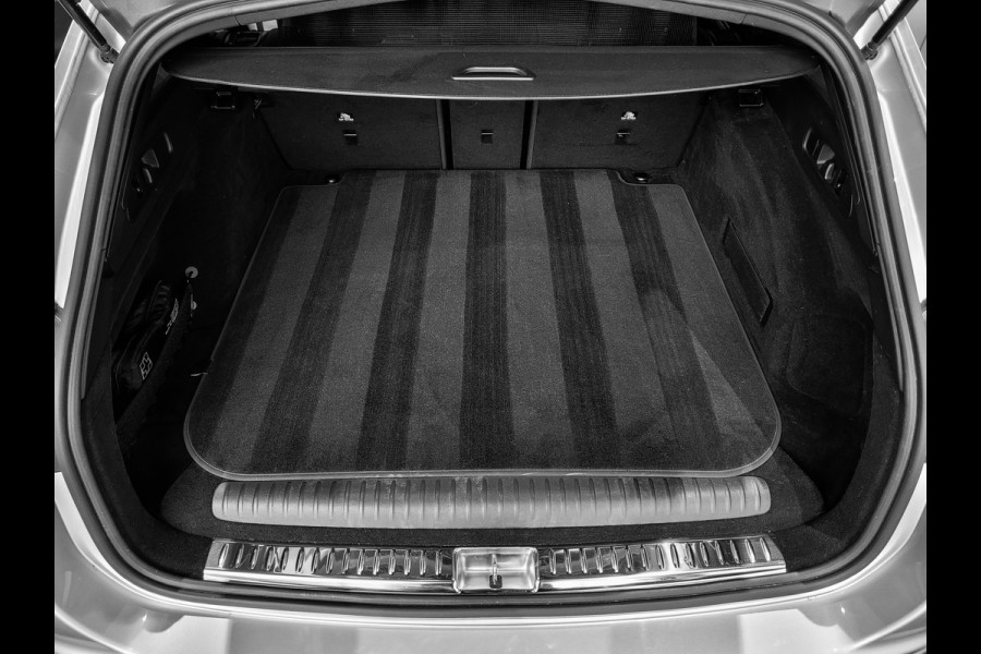 Mercedes-Benz E-Klasse Estate 300 de 4-M AMG Luchtvering|ACC|Keyless|Burmester 4D|Mem|Dynamic Light|Trekhaak|360