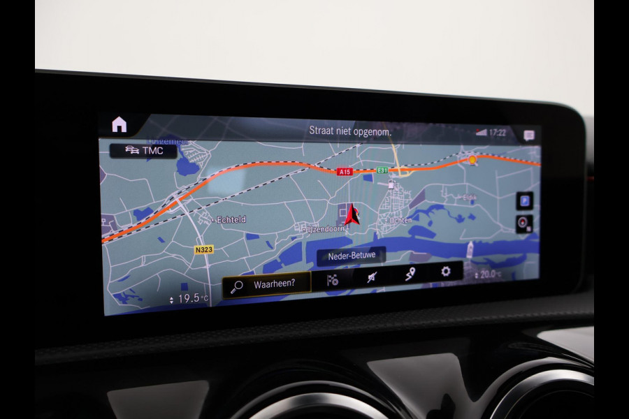 Mercedes-Benz A-Klasse 200 163 PK AUT. AMG NIGHT + PANORAMA | CAMERA | STOELVERW. | WIDESCREEN MBUX