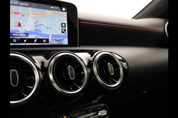 Mercedes-Benz A-Klasse 200 163 PK AUT. AMG NIGHT + PANORAMA | CAMERA | STOELVERW. | WIDESCREEN MBUX