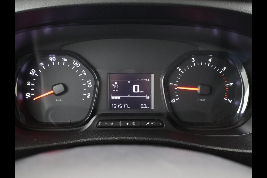 Toyota ProAce Worker 1.6 D-4D 3-ZITS EURO 6 LONG + TREKHAAK | IMPERIAAL | CRUISE CONTROL