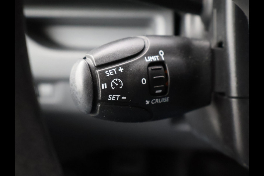 Toyota ProAce Worker 1.6 D-4D 3-ZITS EURO 6 LONG + TREKHAAK | IMPERIAAL | CRUISE CONTROL