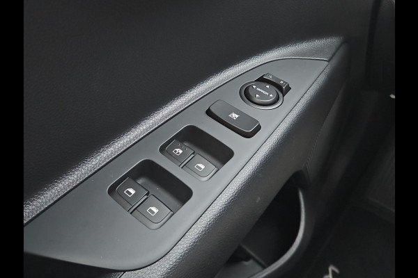 Kia Stonic 1.0 T-GDi MHEV DynamicLine | Lage km's! | LMV | Navi | Climate Control | Cruise | Lane Assist | Camera | Sensoren | LED |