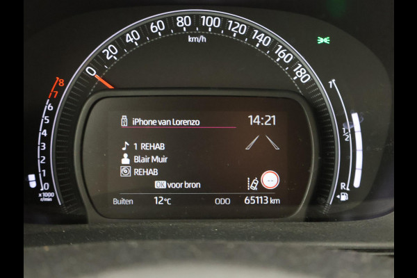 Toyota Aygo X 1.0 VVT-i MT PLAY + ADAPTIVE CRUISE | APPLE CARPLAY | CAMERA | AIRCO