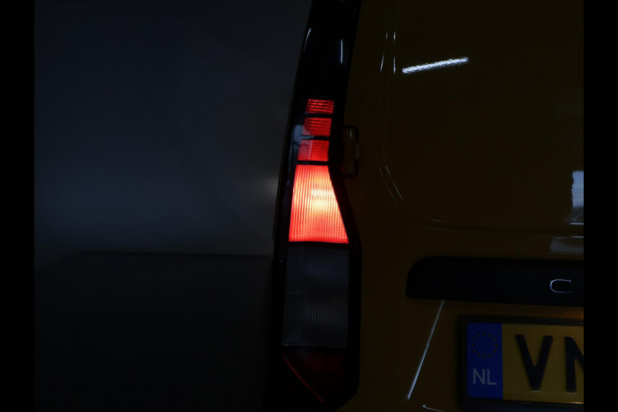 Volkswagen Caddy Cargo 2.0 TDI TREND + TREKHAAK | CRUISE | BLUETOOTH | KAST | AIRCO | PARKEERSENSOREN