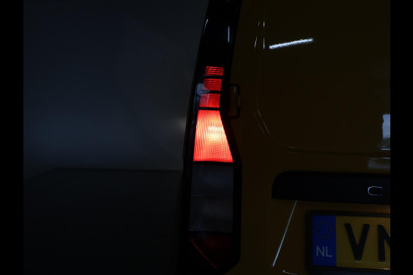 Volkswagen Caddy Cargo 2.0 TDI TREND + TREKHAAK | CRUISE | BLUETOOTH | KAST | AIRCO | PARKEERSENSOREN