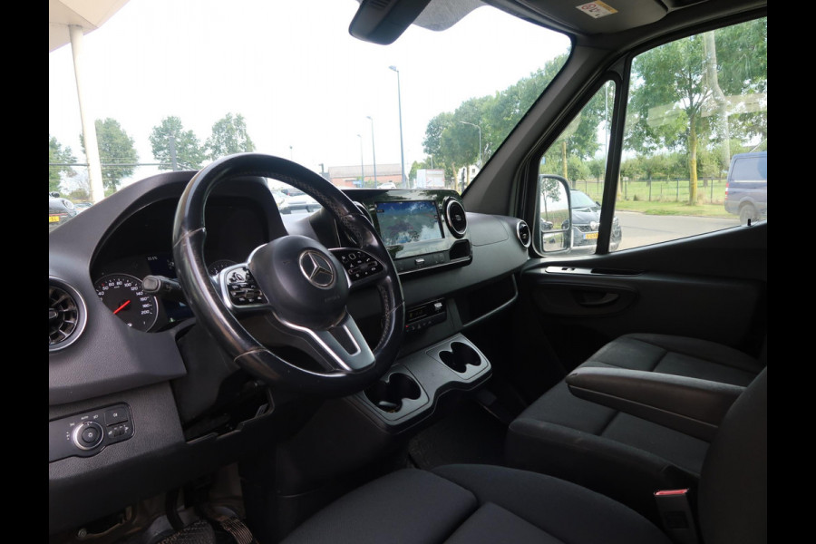 Mercedes-Benz Sprinter 316 2.2 CDI 163 PK AUT7 L2H2 + 3500 KG TREKHAAK / ADAPTIVE CRUISE / BREEDBEELD MBUX