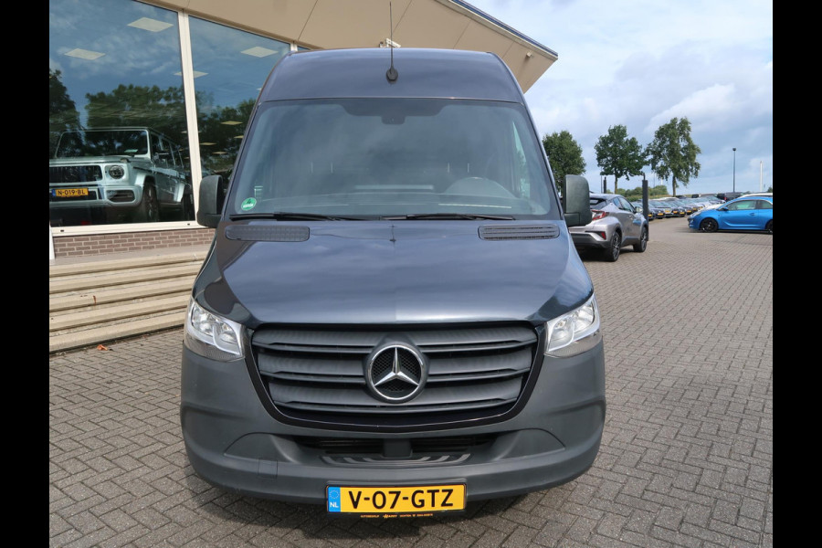 Mercedes-Benz Sprinter 316 2.2 CDI 163 PK AUT7 L2H2 + 3500 KG TREKHAAK / ADAPTIVE CRUISE / BREEDBEELD MBUX