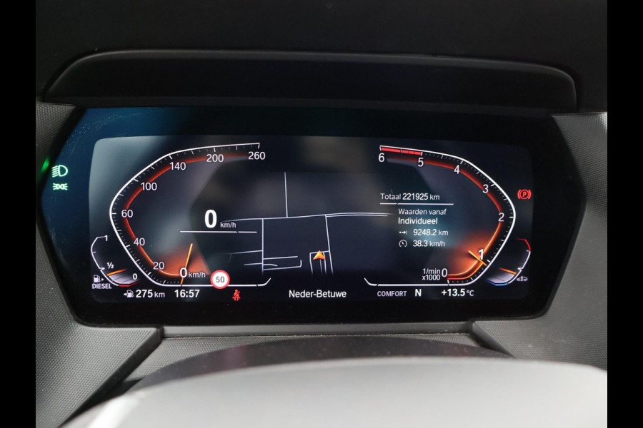 BMW 1-serie 116D LESAUTO DUBBELE BEDIENING HANDGESCHAKELD + CAMERA | SPORTSTOELEN | LED