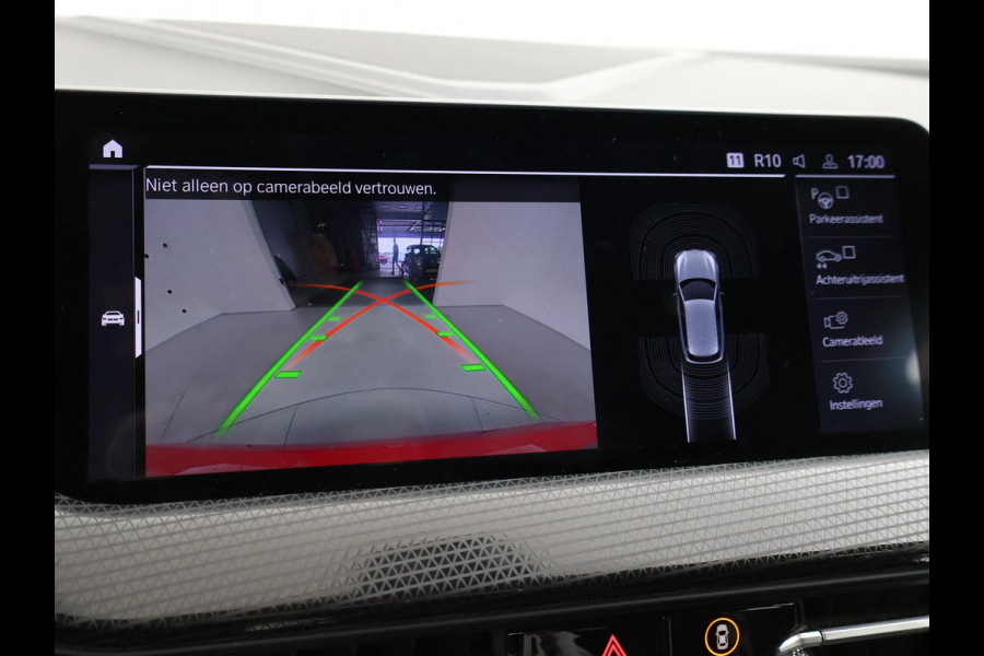 BMW 1-serie 116D LESAUTO DUBBELE BEDIENING HANDGESCHAKELD + CAMERA | SPORTSTOELEN | LED