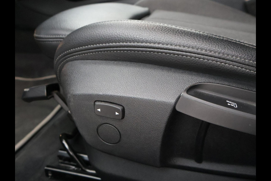 BMW 1-serie 116D LESAUTO DUBBELE BEDIENING HANDGESCHAKELD + CAMERA | SPORTSTOELEN | LED