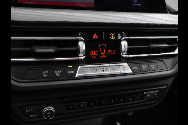 BMW 1-serie 116D LESAUTO DUBBELE BEDIENING HANDGESCHAKELD + CAMERA | SPORTSTOELEN | LED