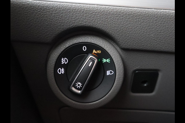 Volkswagen Transporter BULLI 2.0 TDI 150 PK DSG L2H1 DUBBEL CABINE + 2 SCHUIFDEUREN | VIRTUAL COCKPIT | ADAPTIVE CRUISE | STOELVERW.