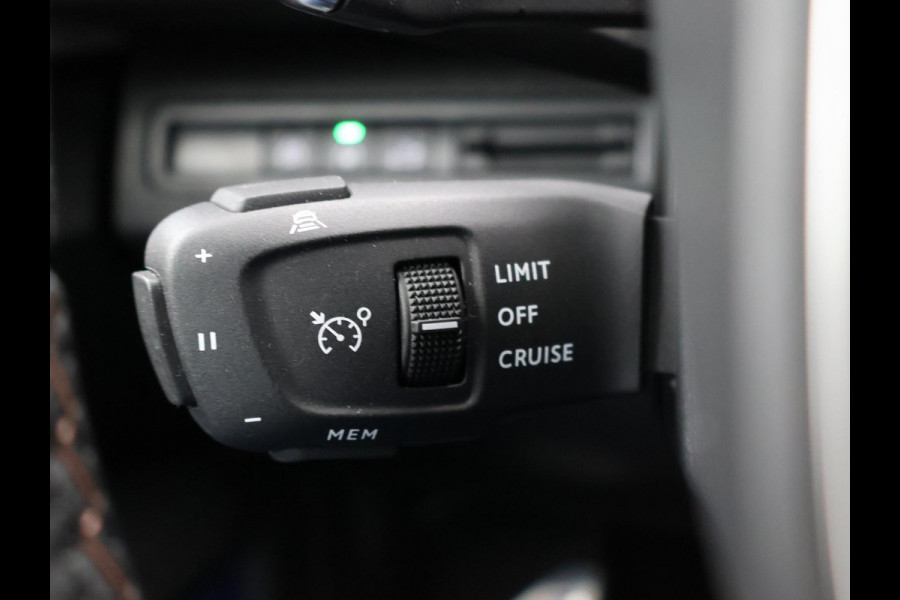 Peugeot 3008 1.2 HYBRID 145 PK AUT. GT / GT-LINE + STOELVERW. | CAMERA | ADAPTIVE CRUISE | CARPLAY | 18 INCH