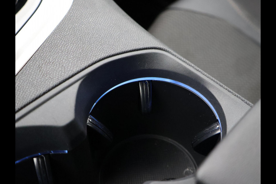 Peugeot 3008 1.2 HYBRID 145 PK AUT. GT / GT-LINE + STOELVERW. | CAMERA | ADAPTIVE CRUISE | CARPLAY | 18 INCH