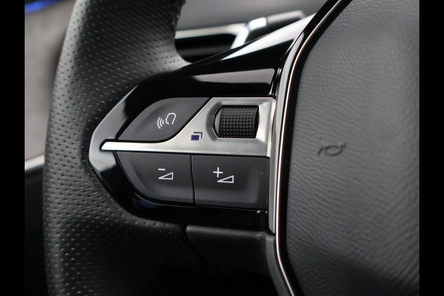 Peugeot 3008 1.2 HYBRID 145 PK AUT. GT / GT-LINE + STOELVERW. | CAMERA | ADAPTIVE CRUISE | CARPLAY | 18 INCH