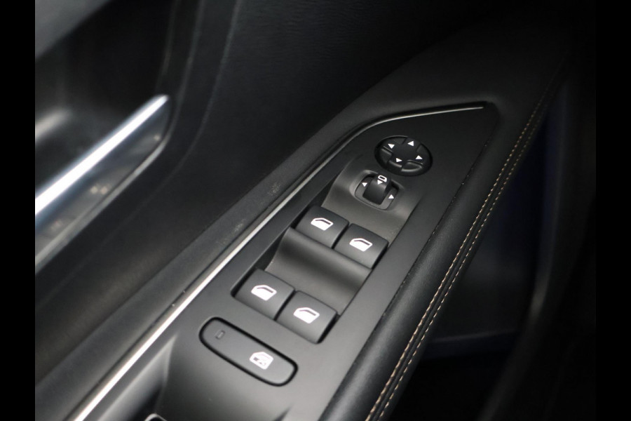 Peugeot 3008 1.2 HYBRID 145 PK AUT. GT / GT-LINE + STOELVERW. | CAMERA | ADAPTIVE CRUISE | CARPLAY | 18 INCH