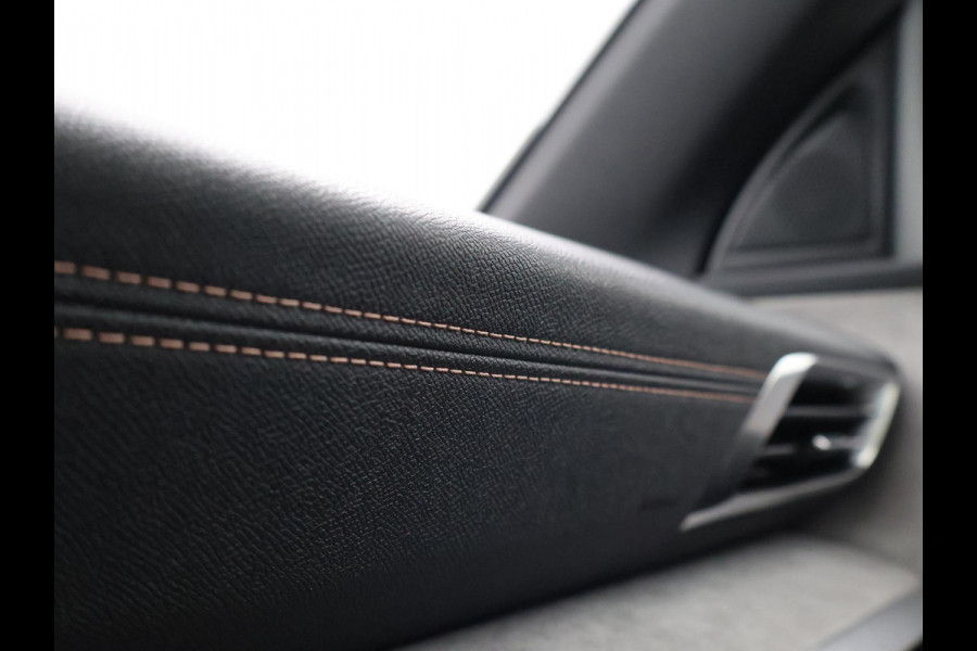 Peugeot 3008 1.2 HYBRID 145 PK AUT. GT / GT-LINE + STOELVERW. | CAMERA | ADAPTIVE CRUISE | CARPLAY | 18 INCH