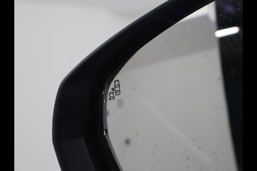 Peugeot 3008 1.2 HYBRID 145 PK AUT. GT / GT-LINE + STOELVERW. | CAMERA | ADAPTIVE CRUISE | CARPLAY | 18 INCH