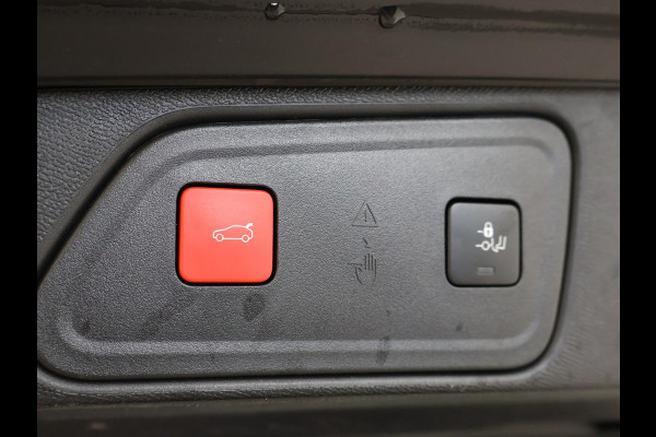 Peugeot 3008 1.2 HYBRID 145 PK AUT. GT / GT-LINE + STOELVERW. | CAMERA | ADAPTIVE CRUISE | CARPLAY | 18 INCH