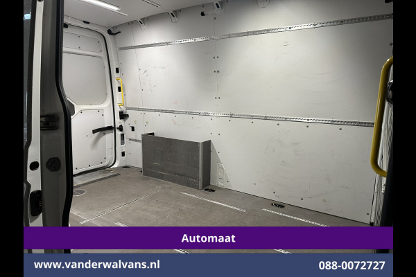 Volkswagen Crafter 2.0 TDI 177pk Automaat L3H3 L2H2 Euro6 Airco | Apple Carplay | Android Auto | Massagestoel Cruisecontrol, Chauffeursstoel, Stoelverwarming, Parkeersensoren, Bijrijdersbank