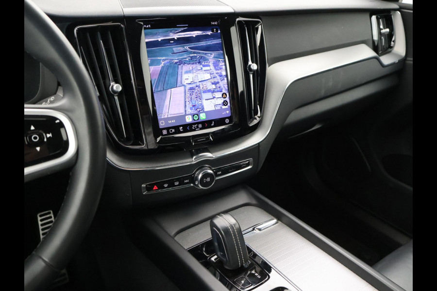 Volvo XC60 2.0 T6 PHEV 340 PK R-DESIGN + PANORAMA | STUUR/STOELVERW. | ADAPTIVE CRUISE