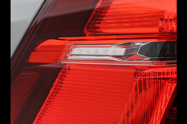 Volvo XC60 2.0 T6 PHEV 340 PK R-DESIGN + PANORAMA | STUUR/STOELVERW. | ADAPTIVE CRUISE