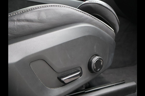 Volvo XC60 2.0 T6 PHEV 340 PK R-DESIGN + PANORAMA | STUUR/STOELVERW. | ADAPTIVE CRUISE