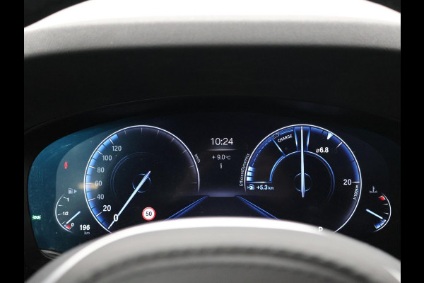 BMW 5 Serie Touring 520i 184 PK M-SPORT H.E. AUT. *ALMANDINBRAUN* + PANORAMA | NAPPA LEDER | HEAD-UP | 19 INCH