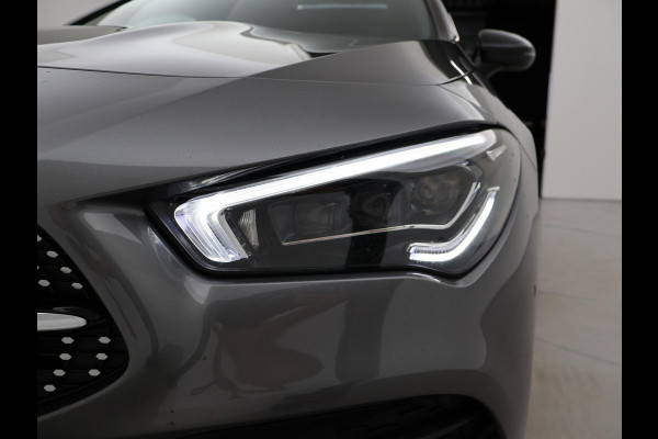 Mercedes-Benz CLA-Klasse Shooting Brake 250e PLUG-IN HYBRID AMG SPORT + PANORAMA / ELEKTR. TREKHAAK / MEMORY