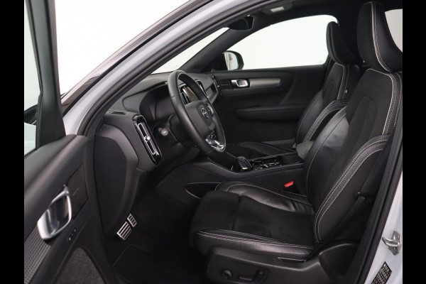 Volvo XC40 1.5 T5 Recharge R Design | Panoramadak | Trekhaak | Stoel & stuurverwarming | 360 Camera | Adaptive cruise | Harman/Kardon | Carplay | Leder/Alcantara | Keyless | Carplay | Navigatie | PHEV | Plug In