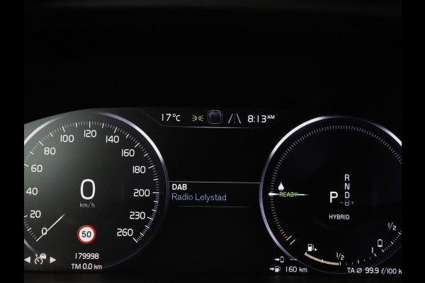 Volvo XC40 1.5 T5 Recharge R Design | Panoramadak | Trekhaak | Stoel & stuurverwarming | 360 Camera | Adaptive cruise | Harman/Kardon | Carplay | Leder/Alcantara | Keyless | Carplay | Navigatie | PHEV | Plug In