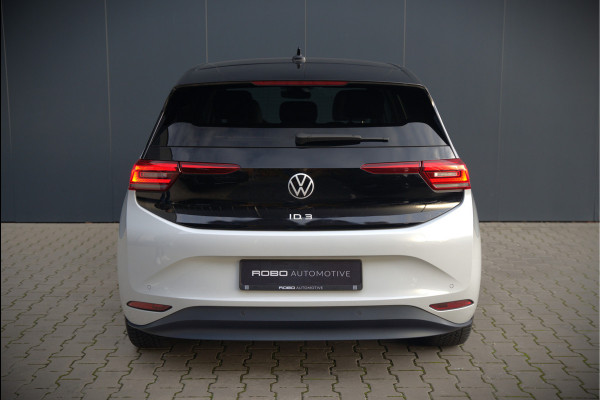 Volkswagen ID.3 First Plus 58 kWh | Stoelverwarming | Stuurverwarming | Camera | Adaptive Cruise Control | Navigatie | Standkachel | Keyless | Parkeersensoren | LED | Apple Carplay | BTW |