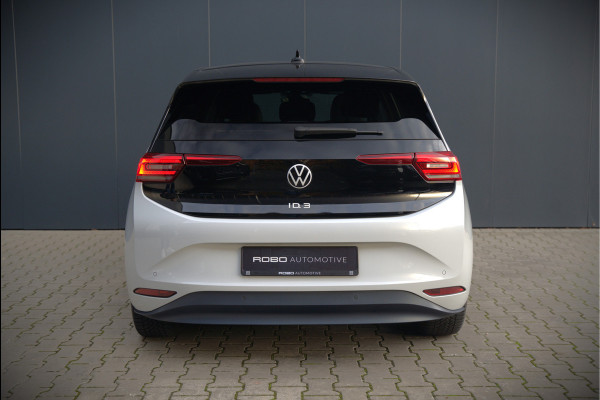 Volkswagen ID.3 First Plus 58 kWh | Stoelverwarming | Stuurverwarming | Camera | Adaptive Cruise Control | Navigatie | Standkachel | Keyless | Parkeersensoren | LED | Apple Carplay | BTW |