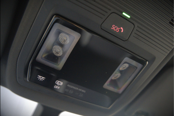 Volkswagen ID.3 First Plus 58 kWh | Stoelverwarming | Stuurverwarming | Camera | Adaptive Cruise Control | Navigatie | Standkachel | Keyless | Parkeersensoren | LED | Apple Carplay | BTW |