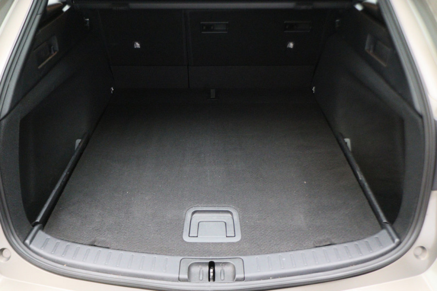 Toyota Corolla Touring Sports 1.8 Hybrid Active Camera, Apple Carplay, ACC, Lane Assist, Climate, LED