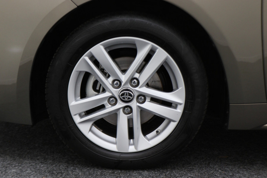 Toyota Corolla Touring Sports 1.8 Hybrid Active Camera, Apple Carplay, ACC, Lane Assist, Climate, LED