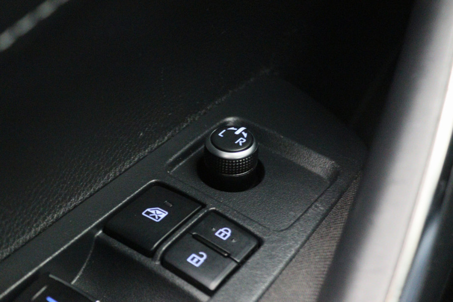 Toyota Corolla Touring Sports 1.8 Hybrid Active Camera, Apple Carplay, ACC, Lane Assist, Climate, LED