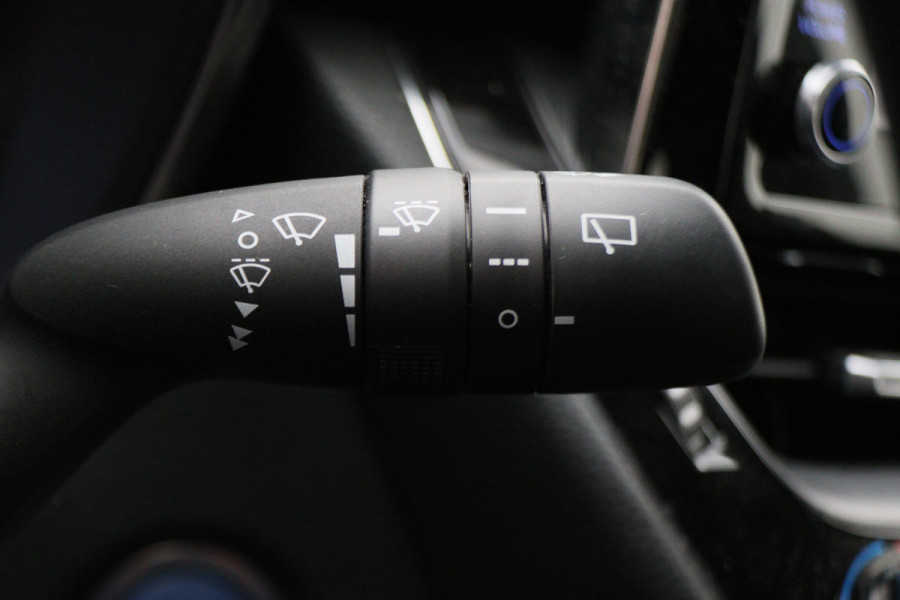 Toyota Corolla Touring Sports 1.8 Hybrid Active Camera, Apple Carplay, ACC, Lane Assist, Climate, LED